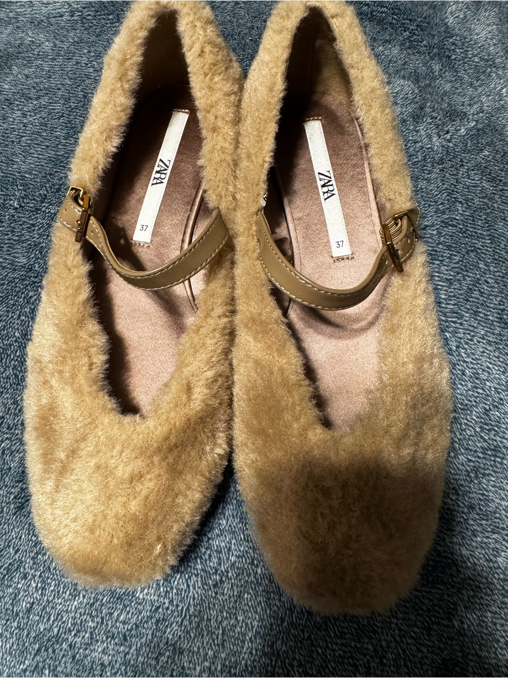 ZARA Tan Faux Fur Mary Jane Flats with Gold Buckle